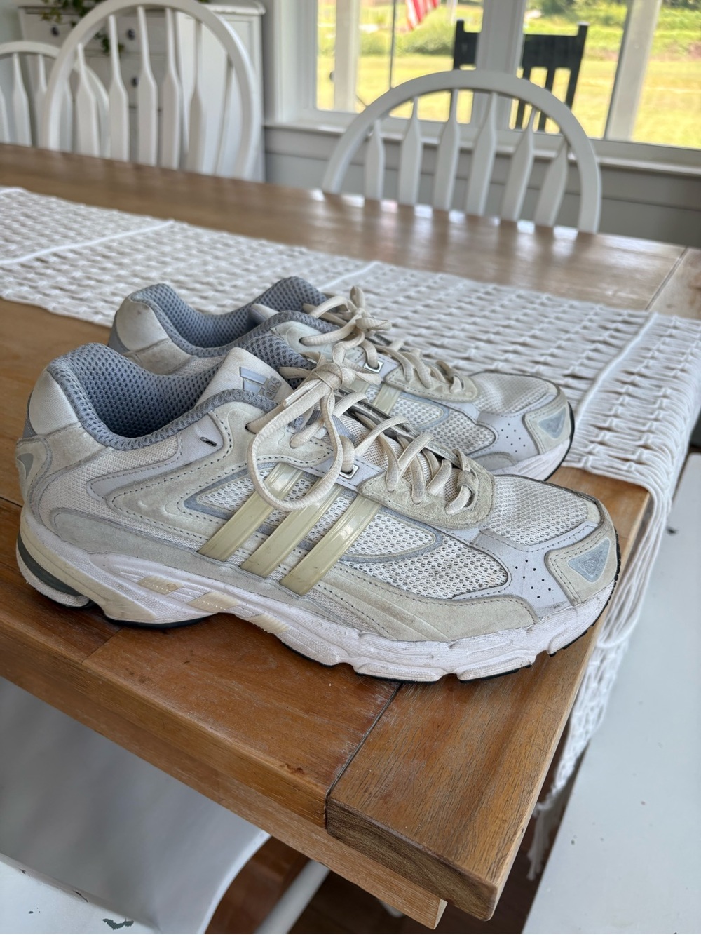 adidas Women's White and Cream Mesh Athletic Sneakers men’s 9/women’s 11